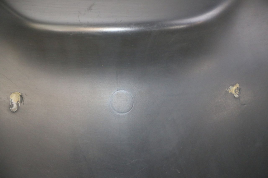 photo de CARENAGE ARRIERE PIAGGIO MP3 LT 400 (2007 - 2012) - État de surface