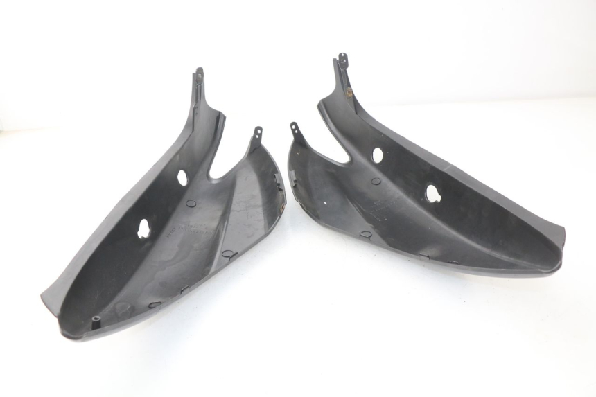 photo de CARENAGE ARRIERE YAMAHA NEOS NEO'S 4T 50 (2008 - 2016) - Points de fixation