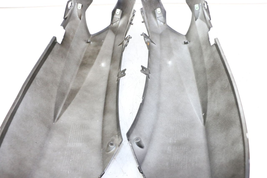 photo de CARENAGE ARRIERE PEUGEOT KISBEE 4T 50 (2018 - 2022) - Zoom composants