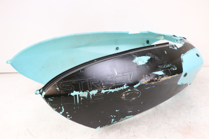 photo de CARENAGE ARRIERE PEUGEOT STREETZONE 4T 50 (2018 - 2023) - Autre angle de vue