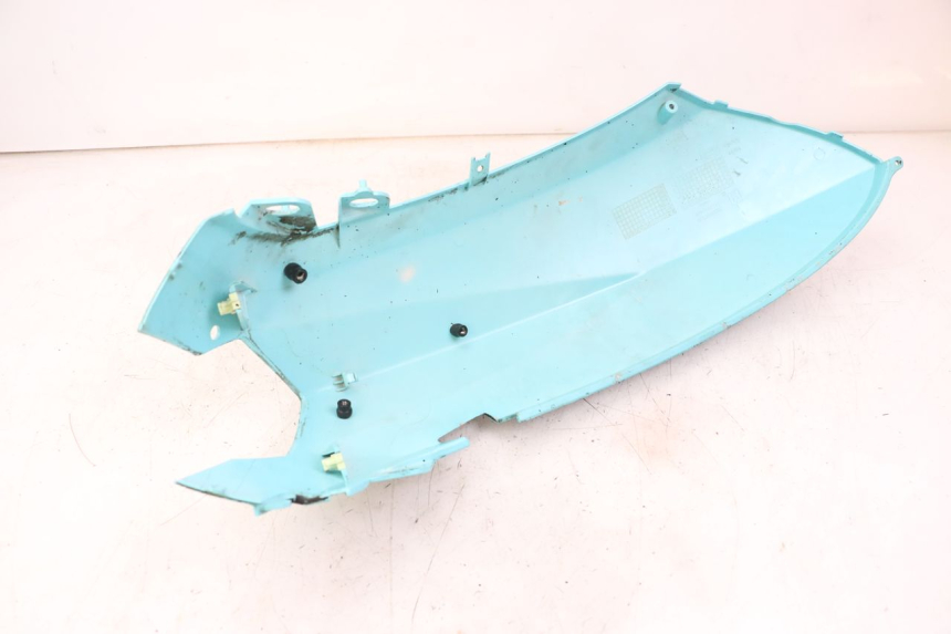 photo de CARENAGE ARRIERE PEUGEOT STREETZONE 4T 50 (2018 - 2023) - État de surface