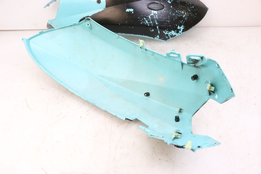 photo de CARENAGE ARRIERE PEUGEOT STREETZONE 4T 50 (2018 - 2023) - Marquages et références