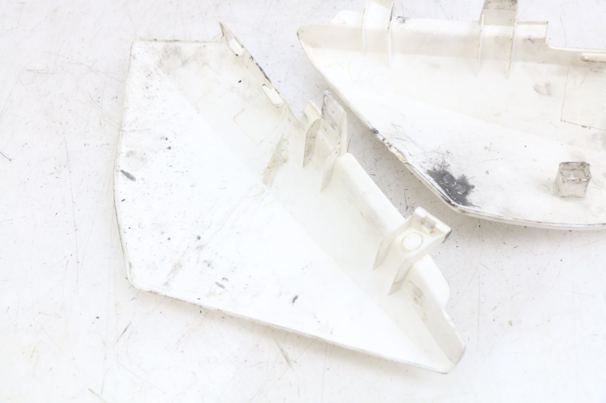 photo de CARENAGE ARRIERE YCF R-START 125 - Gros plan technique