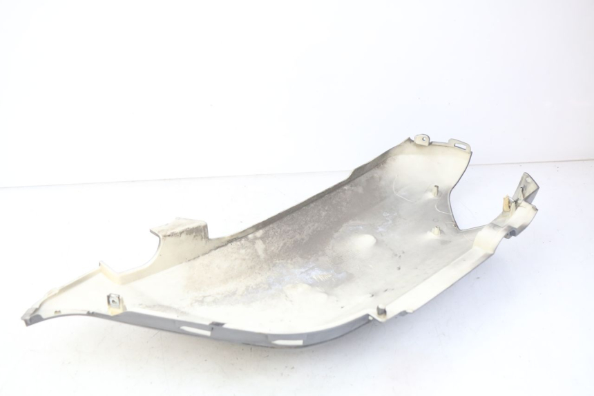 photo de CARENAGE ARRIERE LVNENG S5 1 (2019 - 2023) - Détails caractéristiques