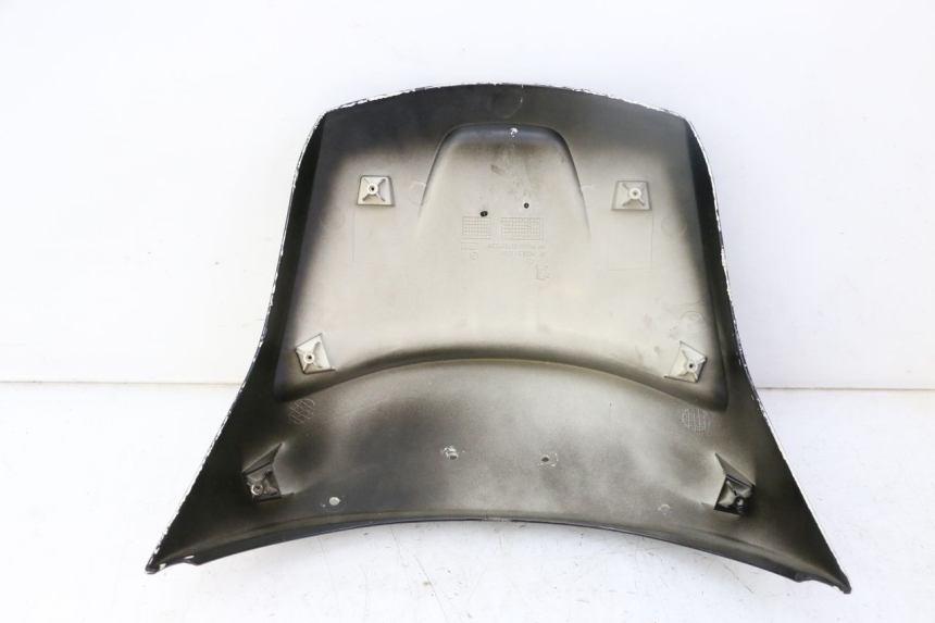 photo de CARENAGE ARRIERE PEUGEOT SATELIS 125 (2013 - 2018) - Points de fixation