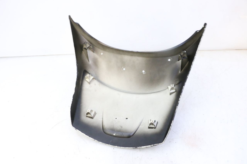 photo de CARENAGE ARRIERE PEUGEOT SATELIS 125 (2013 - 2018) - État de surface