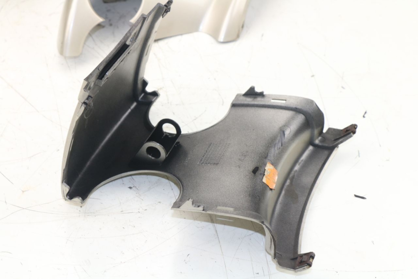 photo de CARENAGE ARRIERE MBK SKYLINER 125 (2001 - 2003) - Zoom état d’usage