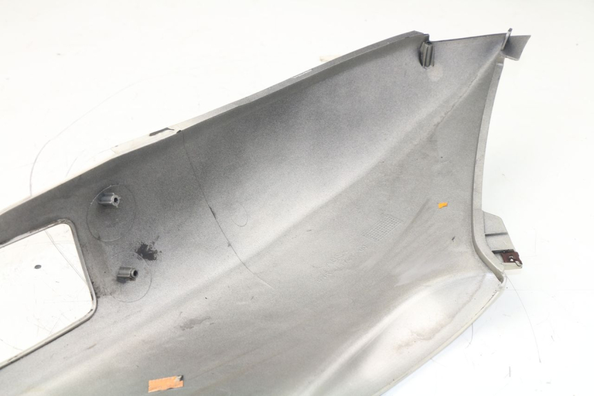 photo de CARENAGE ARRIERE MBK SKYLINER 125 (2001 - 2003) - État de surface