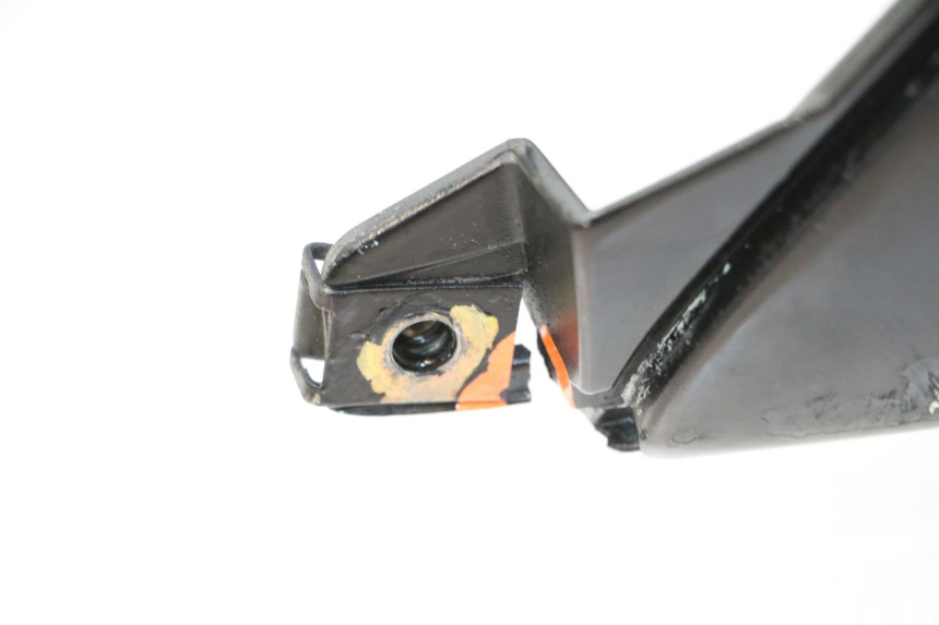 photo de CARENAGE ARRIERE PEUGEOT SPEEDFIGHT 2 AC 50 (2000 - 2009) - Zoom état d’usage
