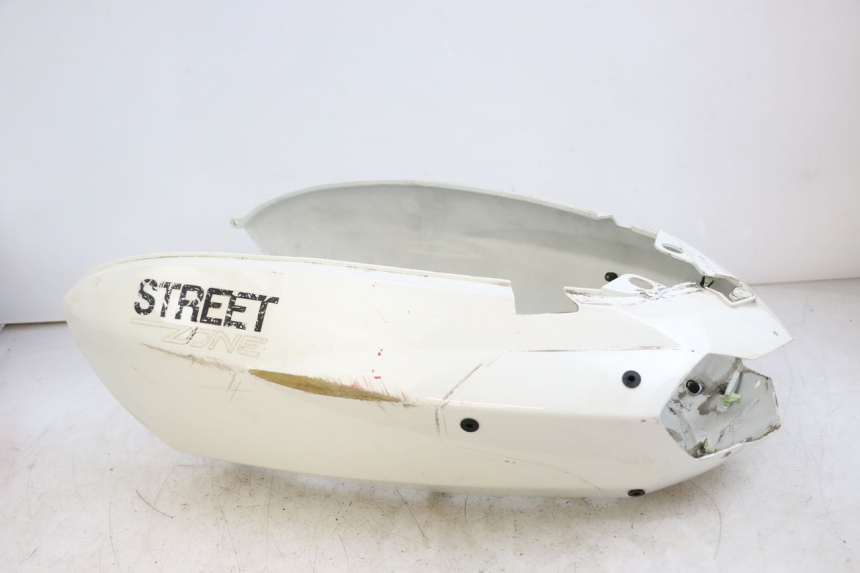 photo de CARENAGE ARRIERE PEUGEOT STREETZONE 2T 50 (2014 - 2019) - Zoom état d’usage