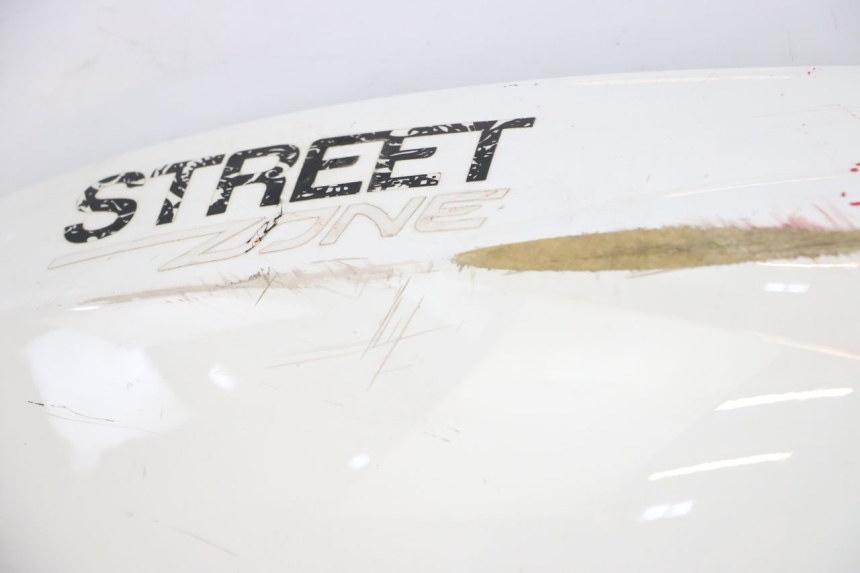 photo de CARENAGE ARRIERE PEUGEOT STREETZONE 2T 50 (2014 - 2019) - État de surface