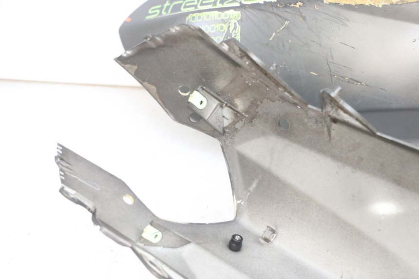 photo de CARENAGE ARRIERE PEUGEOT STREETZONE I 2T 50 (2018 - 2020) - Détails caractéristiques