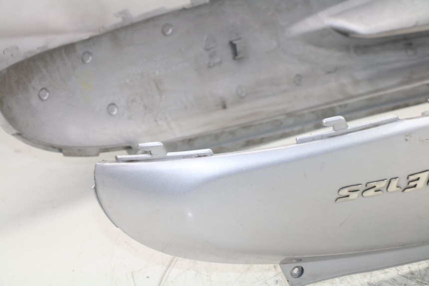 photo de CARENAGE ARRIERE SYM JOYRIDE 125 (2002 - 2009) - Pièce contrôlée