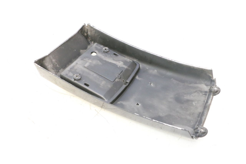 photo de CARENAGE ARRIERE PIAGGIO VESPA PK FL 2T 50 (1990 - 1996) - Zoom état d’usage
