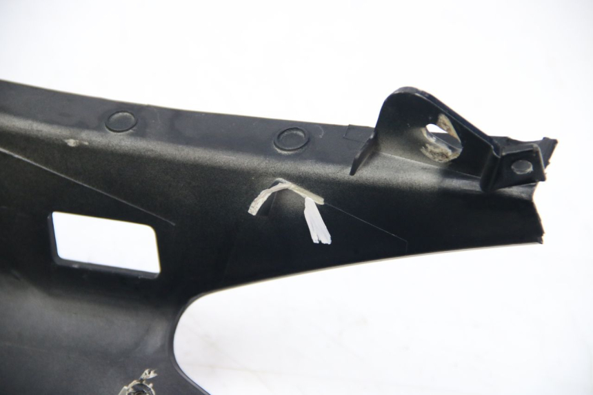 photo de CARENAGE ARRIERE YAMAHA XMAX X-MAX 125 (2006 - 2009) - Détails caractéristiques