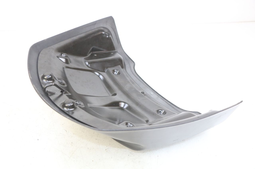 photo de CARENAGE ARRIERE PIAGGIO XEVO - X EVO 125 (2007 - 2017) - Détail de la pièce