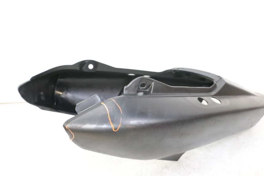 photo de CARENAGE ARRIERE YAMAHA FZS FAZER 600 (2001 - 2003) - Zoom composants