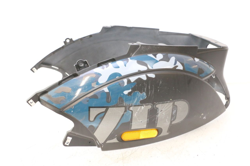 photo de CARENAGE ARRIERE PIAGGIO ZIP 2T 50 (2009 - 2019) - Autre angle de vue