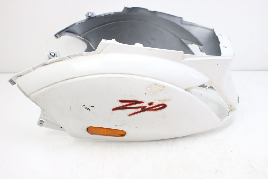 photo de CARENAGE ARRIERE PIAGGIO ZIP 4T 50 (2018 - 2020) - Détail de la pièce