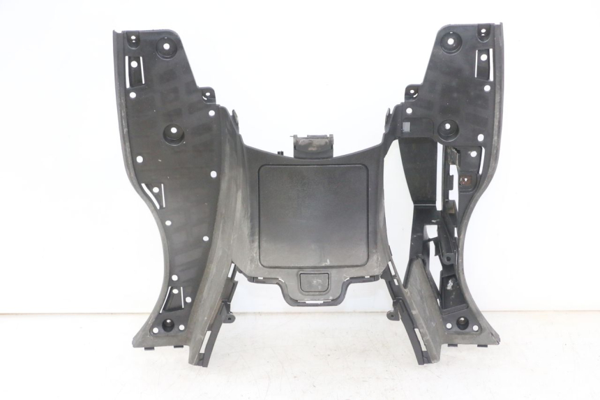 photo de CARENAGE RESERVOIR SUZUKI BURGMAN 125 (2007 - 2014) - Vue d’ensemble