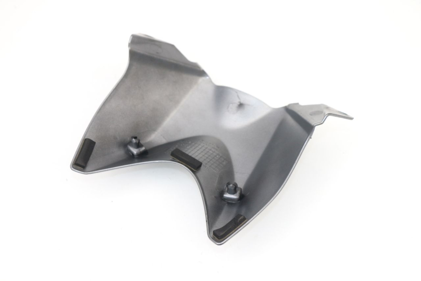 photo de CARENAGE RESERVOIR HONDA CBR R 125 (2011 - 2016) - Zoom état d’usage