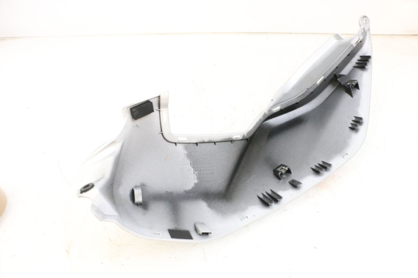 photo de CARENAGE RESERVOIR DROIT YAMAHA MT-07 MT07 ABS 700 (2018 - 2020) - Zoom état d’usage