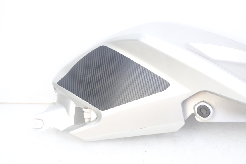 photo de CARENAGE RESERVOIR DROIT YAMAHA MT ABS 125 (2014 - 2018) - Zoom état d’usage