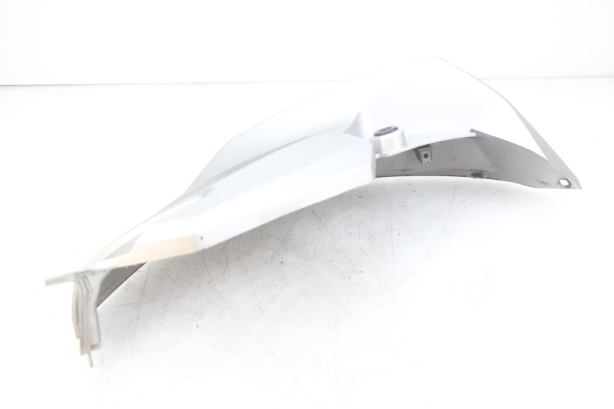 photo de CARENAGE RESERVOIR DROIT YAMAHA MT ABS 125 (2014 - 2018) - Points de fixation