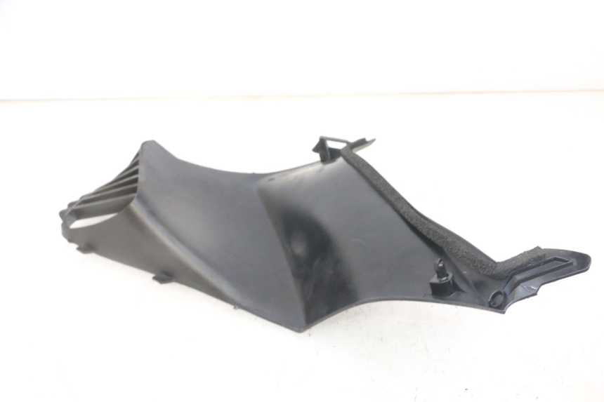 photo de CARENAGE RESERVOIR DROIT HONDA NTV DEAUVILLE ABS 700 (2007 - 2016) - Zoom état d’usage