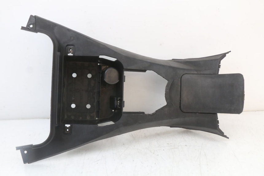 photo de CARENAGE RESERVOIR LONGJIA EASY MAX 125 (2020 - 2024) - Vue principale