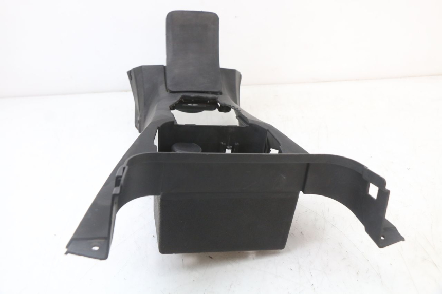 photo de CARENAGE RESERVOIR LONGJIA EASY MAX 125 (2020 - 2024) - Marquages et références