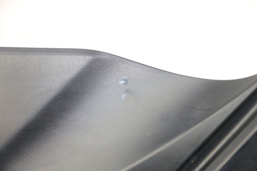 photo de CARENAGE RESERVOIR GAUCHE SUZUKI GSR 750 (2011 - 2017) - Détail de la pièce