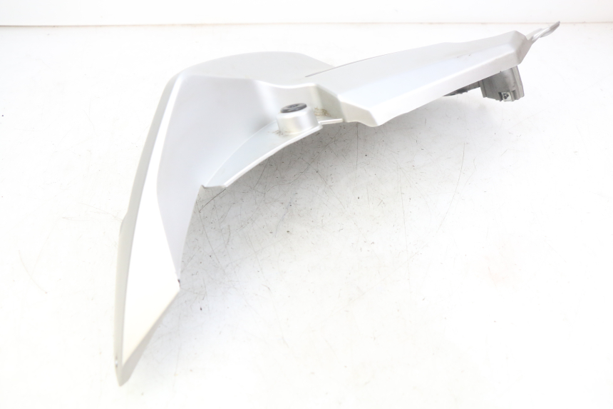 photo de CARENAGE RESERVOIR GAUCHE YAMAHA MT ABS 125 (2014 - 2018) - Zoom composants