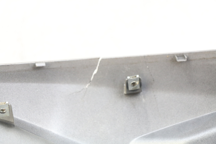 photo de CARENAGE RESERVOIR GAUCHE YAMAHA MT ABS 125 (2014 - 2018) - Vue d’ensemble