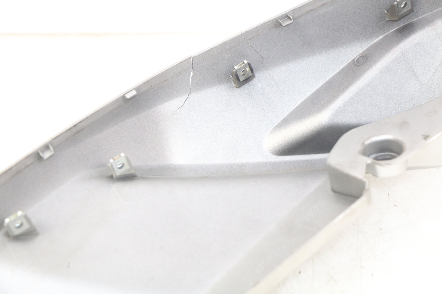 photo de CARENAGE RESERVOIR GAUCHE YAMAHA MT ABS 125 (2014 - 2018) - État de surface