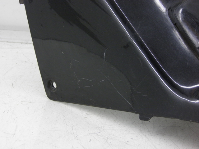 photo de CARENAGE RESERVOIR HONDA FES PANTHEON 125 (2003 - 2007) - Vue rapprochée