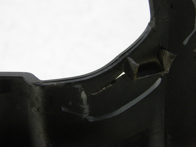 photo de CARENAGE RESERVOIR HONDA FES PANTHEON 125 (2003 - 2007) - Zoom état d’usage