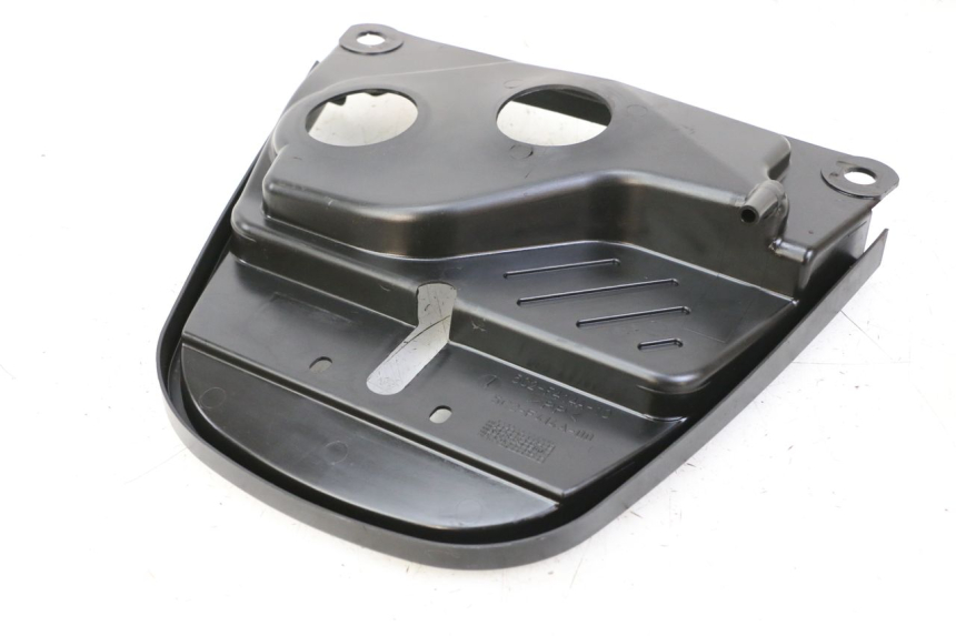 photo de CARENAGE RESERVOIR MBK OVETTO ONE 2T 50 (2013 - 2017) - Détail de la pièce