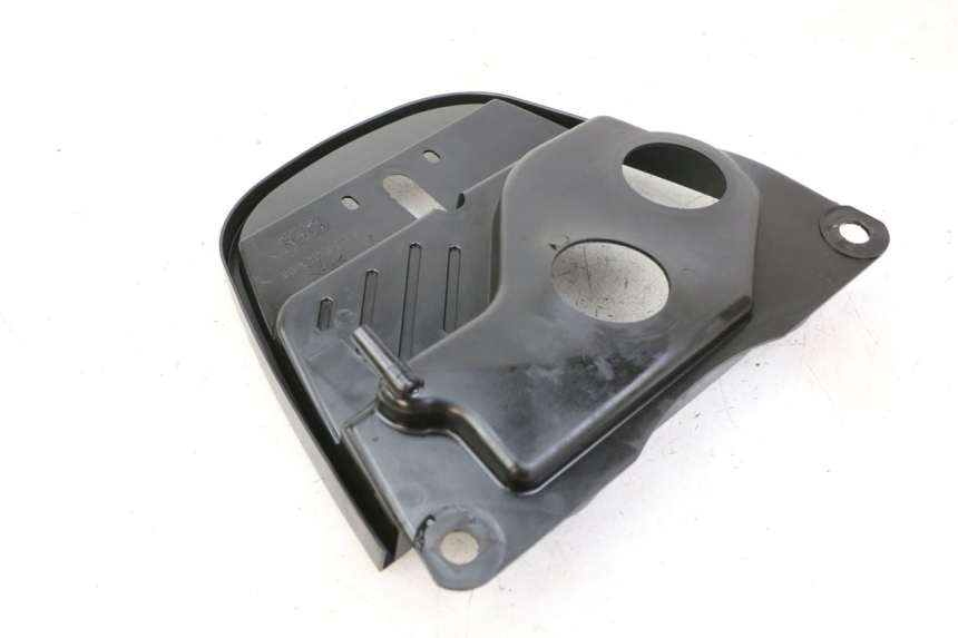 photo de CARENAGE RESERVOIR MBK OVETTO ONE 2T 50 (2013 - 2017) - Autre angle de vue