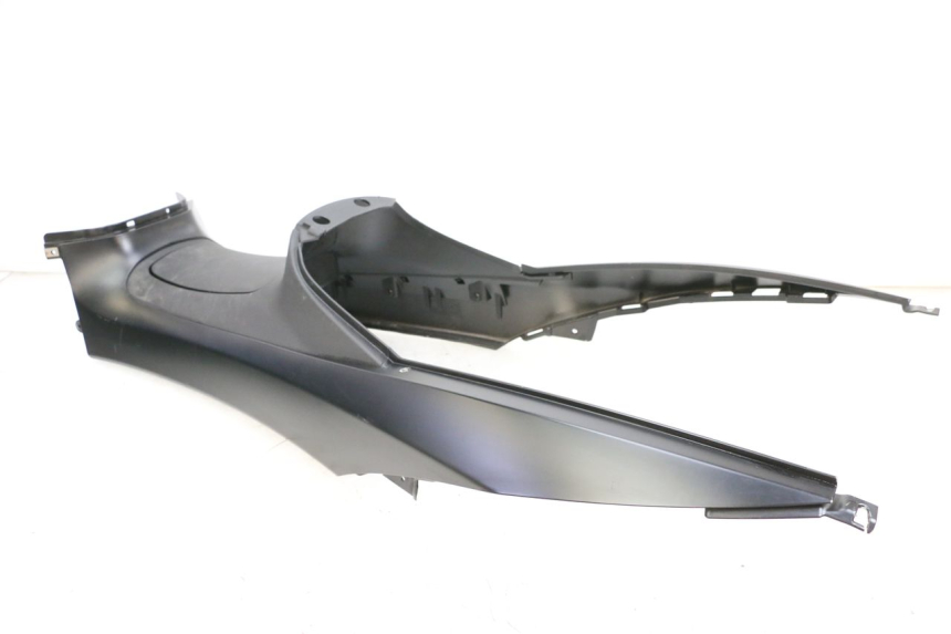 photo de CARENAGE RESERVOIR PIAGGIO MP3 HPE 350 (2018 - 2020) - Zoom composants