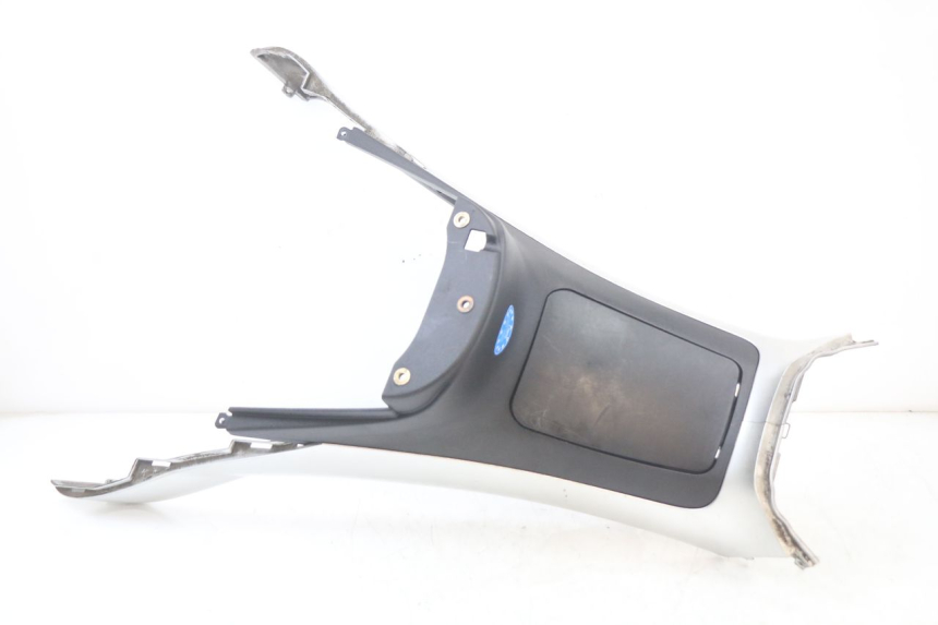 photo de CARENAGE RESERVOIR PIAGGIO MP3 LT 400 (2007 - 2012) - Détail de la pièce