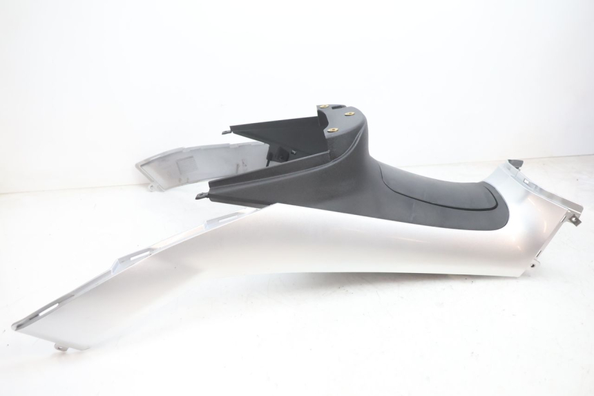 photo de CARENAGE RESERVOIR PIAGGIO MP3 LT 300 (2010 - 2016) - Vue principale