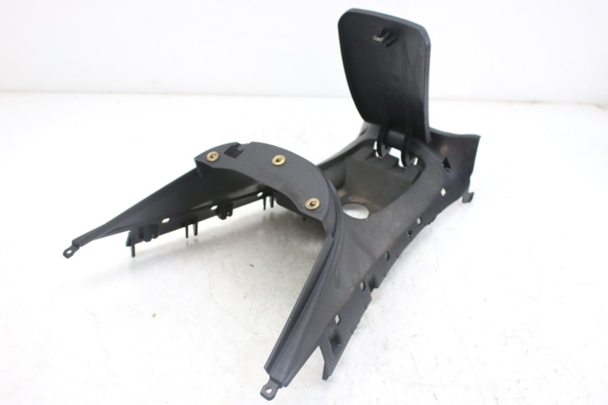 photo de CARENAGE RESERVOIR PIAGGIO MP3 RL 250 (2006 - 2010) - Détail de la pièce