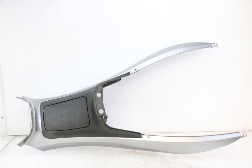 photo de CARENAGE RESERVOIR PIAGGIO MP3 500 (2014 - 2017) - Vue principale