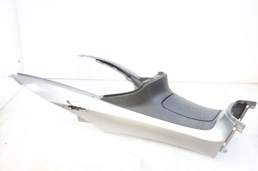 photo de CARENAGE RESERVOIR PIAGGIO MP3 500 (2014 - 2017) - Vue rapprochée