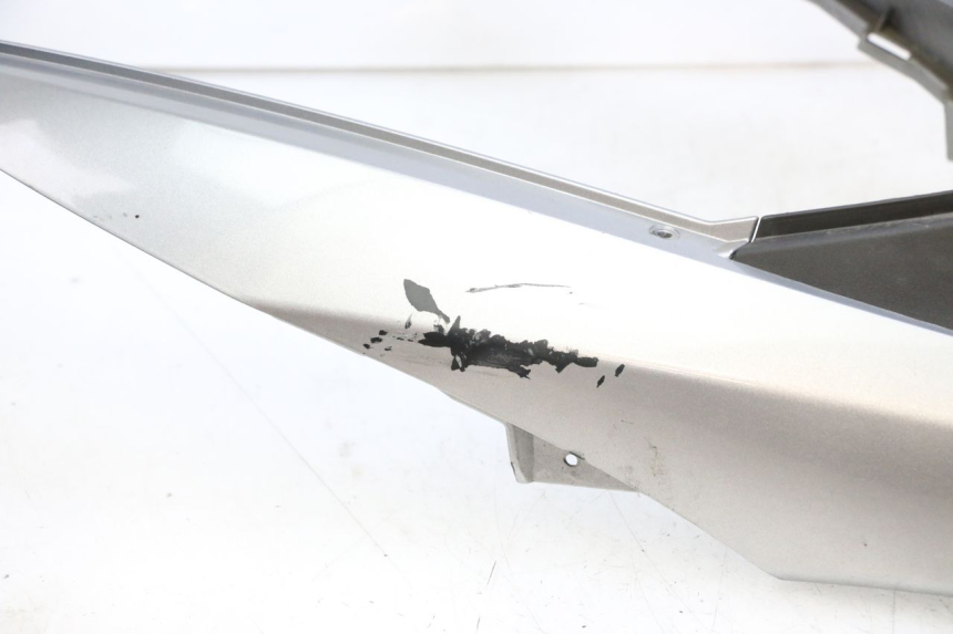 photo de CARENAGE RESERVOIR PIAGGIO MP3 500 (2014 - 2017) - Photo complémentaire