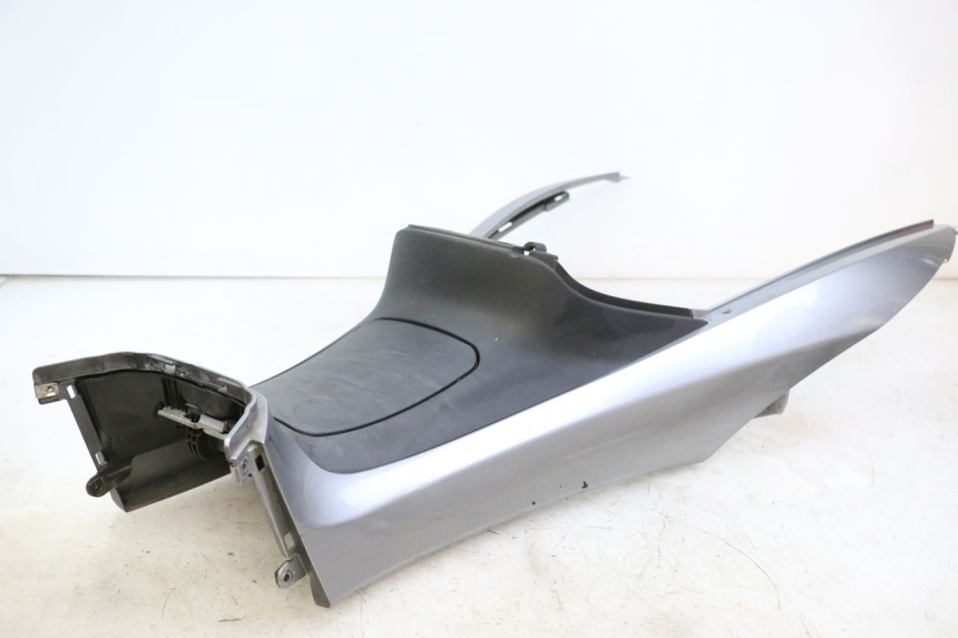 photo de CARENAGE RESERVOIR PIAGGIO MP3 500 (2014 - 2017) - Focus structure