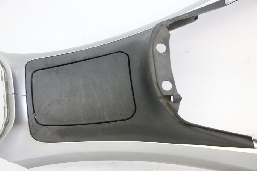 photo de CARENAGE RESERVOIR PIAGGIO MP3 500 (2014 - 2017) - Aperçu profil