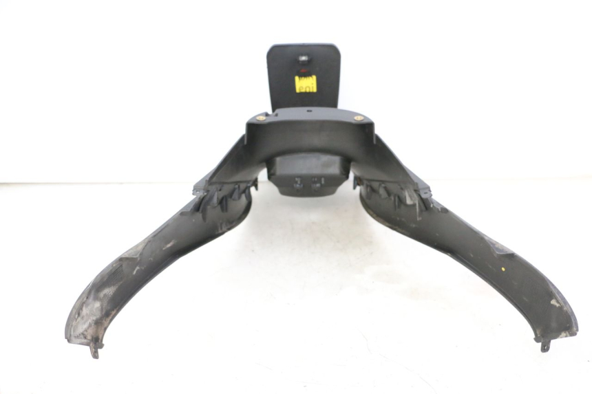 photo de CARENAGE RESERVOIR PIAGGIO MP3 500 (2011 - 2015) - Détails caractéristiques