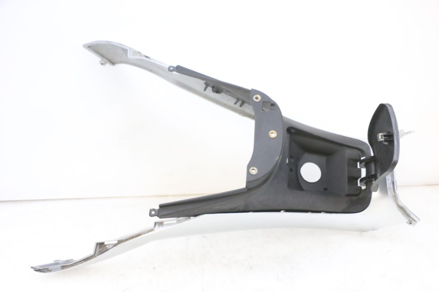 photo de CARENAGE RESERVOIR PIAGGIO MP3 RL 250 (2006 - 2010) - Vue principale